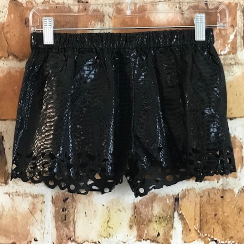 English Rose Black Shell Coating Shorts, S, NWOT